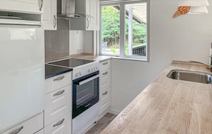 Coffee/tea maker, fridge, stovetop, dishwasher - Lovely home in Jerup with WiFi (Jerup)