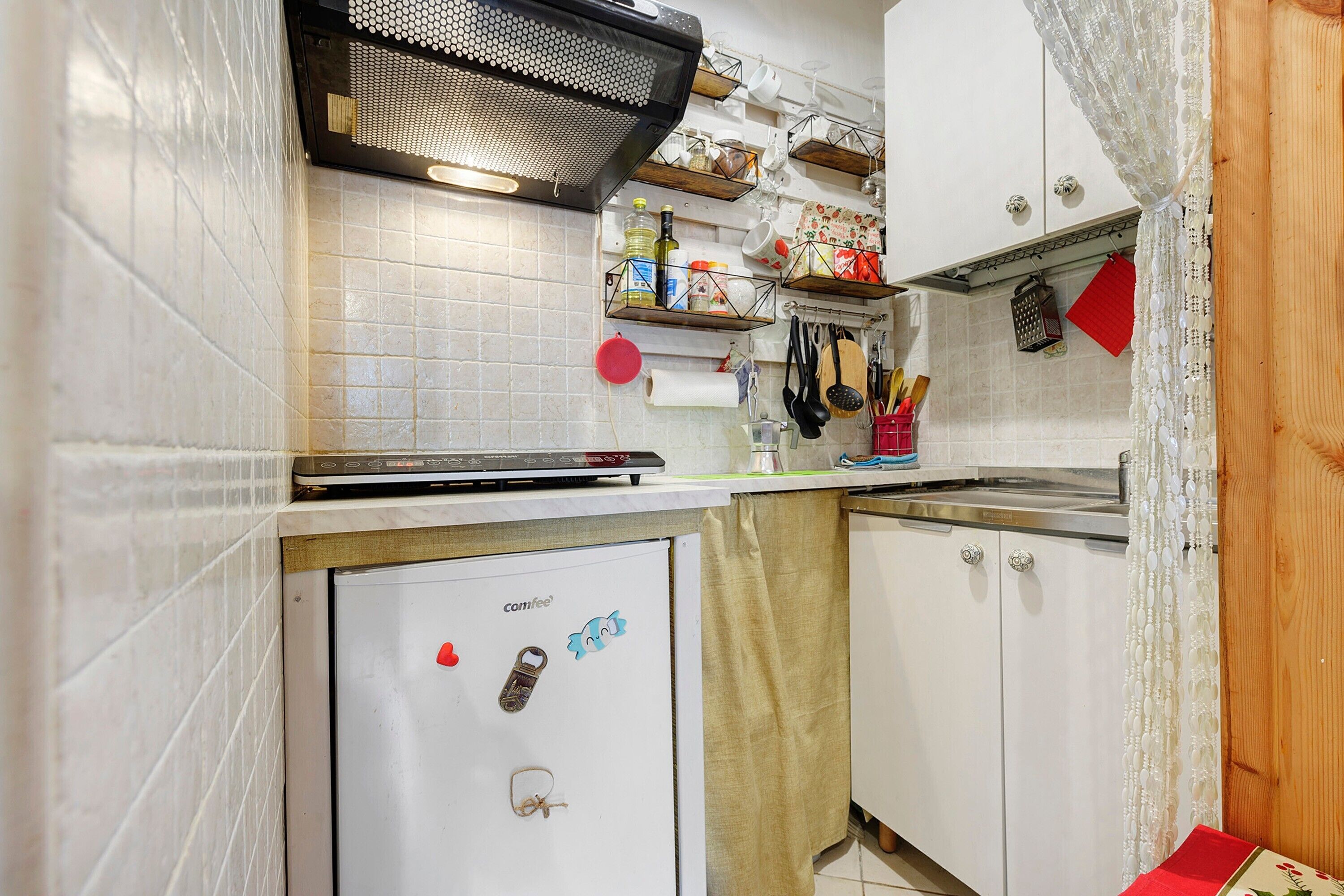 Fridge, oven, stovetop, toaster