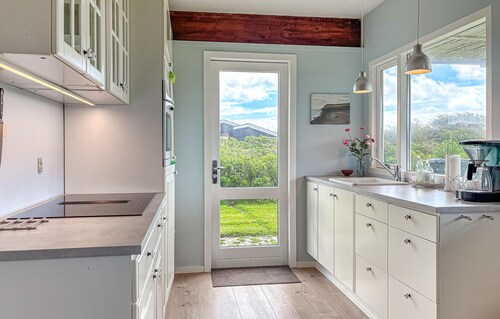 Gorgeous home in Vestervig with WiFi