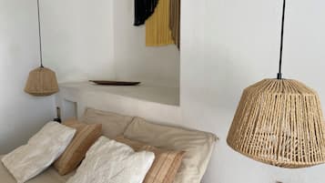 Habitación doble Confort, vista a la alberca | Espacio para trabajar con laptop y wifi gratis