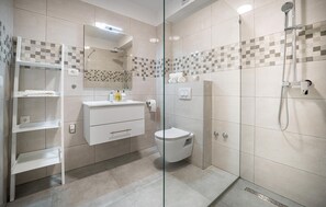 Shower - Cozy apartment in Starigrad Paklenica with WiFi (Starigrad Paklenica)