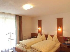 Room - Soliva Hotel & Apartments by MEIN SAMNAUN – MOUNTAIN HOMES, (Samnaun-Compatsch) by Interhome (Samnaun)