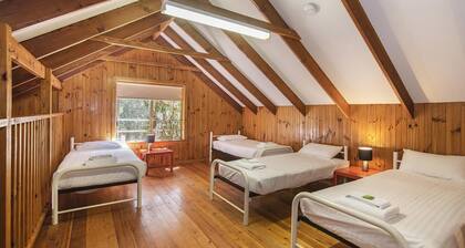 Riverscape Cottage No.11 - Riverscape - unit 11 with views over the Blackwood River and fire place