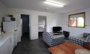 Interior - Riverscape Cottage No.4 - Riverscape Cottage No.4 is an easy walk to the Blackwood River (Augusta)