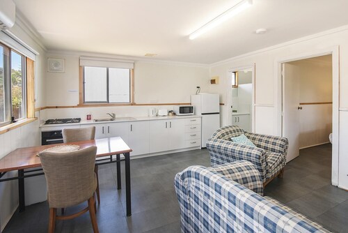 Riverscape Cottage No.4 - Riverscape Cottage No.4 is an easy walk to the Blackwood River
