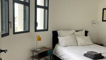 1 chambre, fer et planche à repasser, Wi-Fi, draps fournis