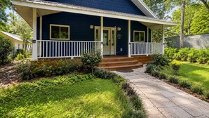 Exterior - Lakefront Cabin | 3BR | Centrally Located (Perry)