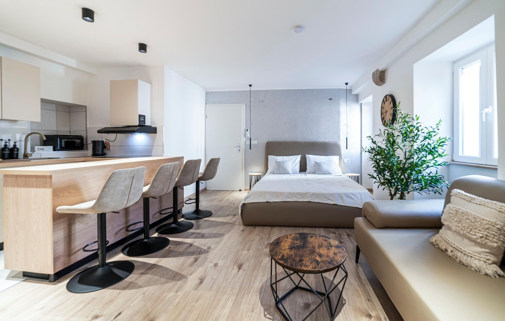 5 chambres, accès au Wi-Fi (inclus)