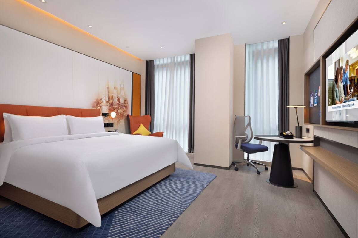 Comfort Double Room, City View