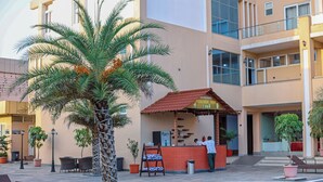 Ảnh chưa phân loại, 3 trong số 23 ảnh, nút