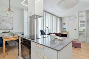 Fridge, microwave, oven, stovetop - Stylish Apartment with a Balcony | Downtown (Gdańsk)