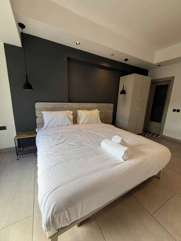 Quattro-sky Suites - Accra