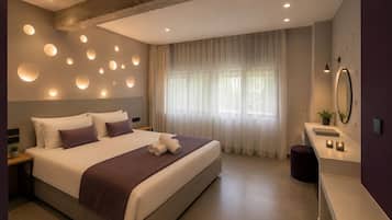 Deluxe Apartment | Egyptian cotton sheets, premium bedding, down comforters
