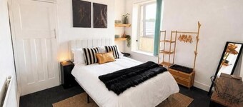 Coastal Mumbles Escape | Parking | Walk to Beach & Pier