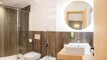 Deluxe-Apartment | Badezimmer