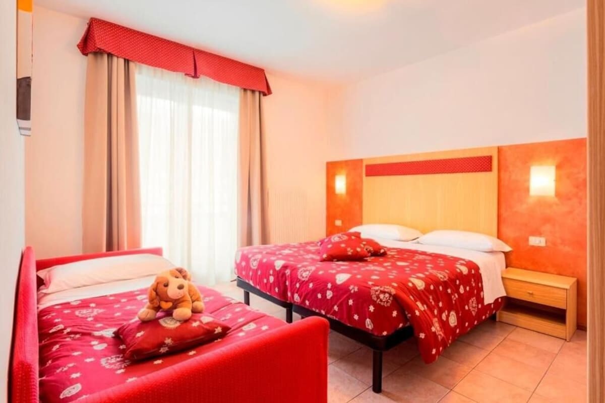 In-room safe, iron/ironing board, WiFi (free)