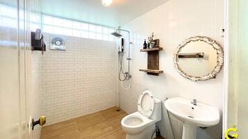 Villa, Meerblick | Badezimmer