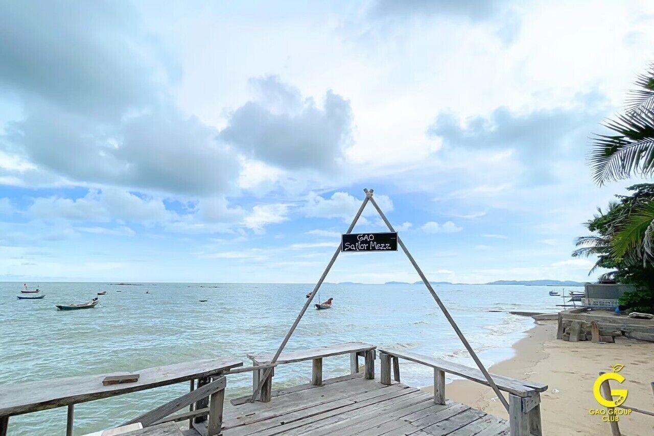 ชายหาด