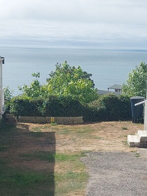 Property grounds - Coastal bungalow retreat on the Jurassic Coast at Portland, Dorset. (Portland)
