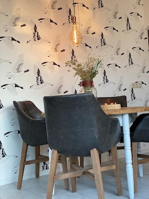 Dining - Rood Koper: forest, Veluwe, trendy & luxurious vacation home with a large garden and plenty of privacy. (Putten)