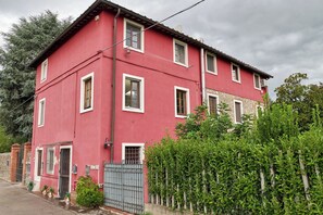 Exterior - HOME SWEET HOME, a cozy home just 3 km from the historic walls of Lucca! (Lucca)