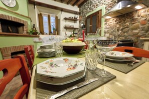 Dining - HOME SWEET HOME, a cozy home just 3 km from the historic walls of Lucca! (Lucca)