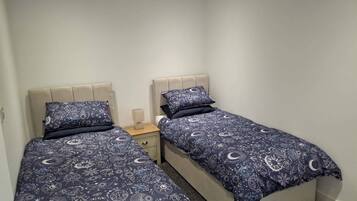 Free WiFi, bed sheets