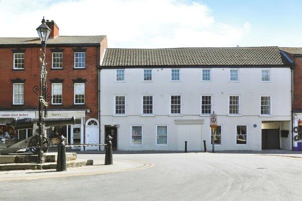 Sleeps2-centrallocation-familyfriendly-newrefurb - Retford