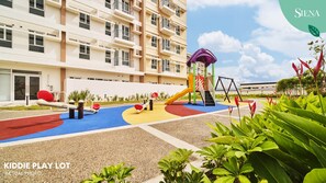 Children’s area - Cozy 1-bedroom condo in gorgeous Marikina with AC and Wifi (Marikina)