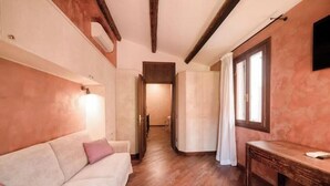 Immagine non classificata, 2 di 17, pulsante