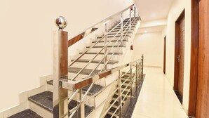 Staircase - Fabhotel Anand Palace (Jaipur)