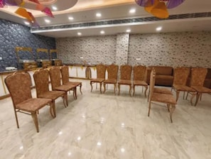Banquet hall - Fabhotel Prime Raghubar Palace (Lucknow)