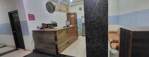 Reception - Fabhotel Latitude (Hyderabad)