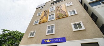 Fabhotel Latitude