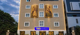 Fabhotel Latitude