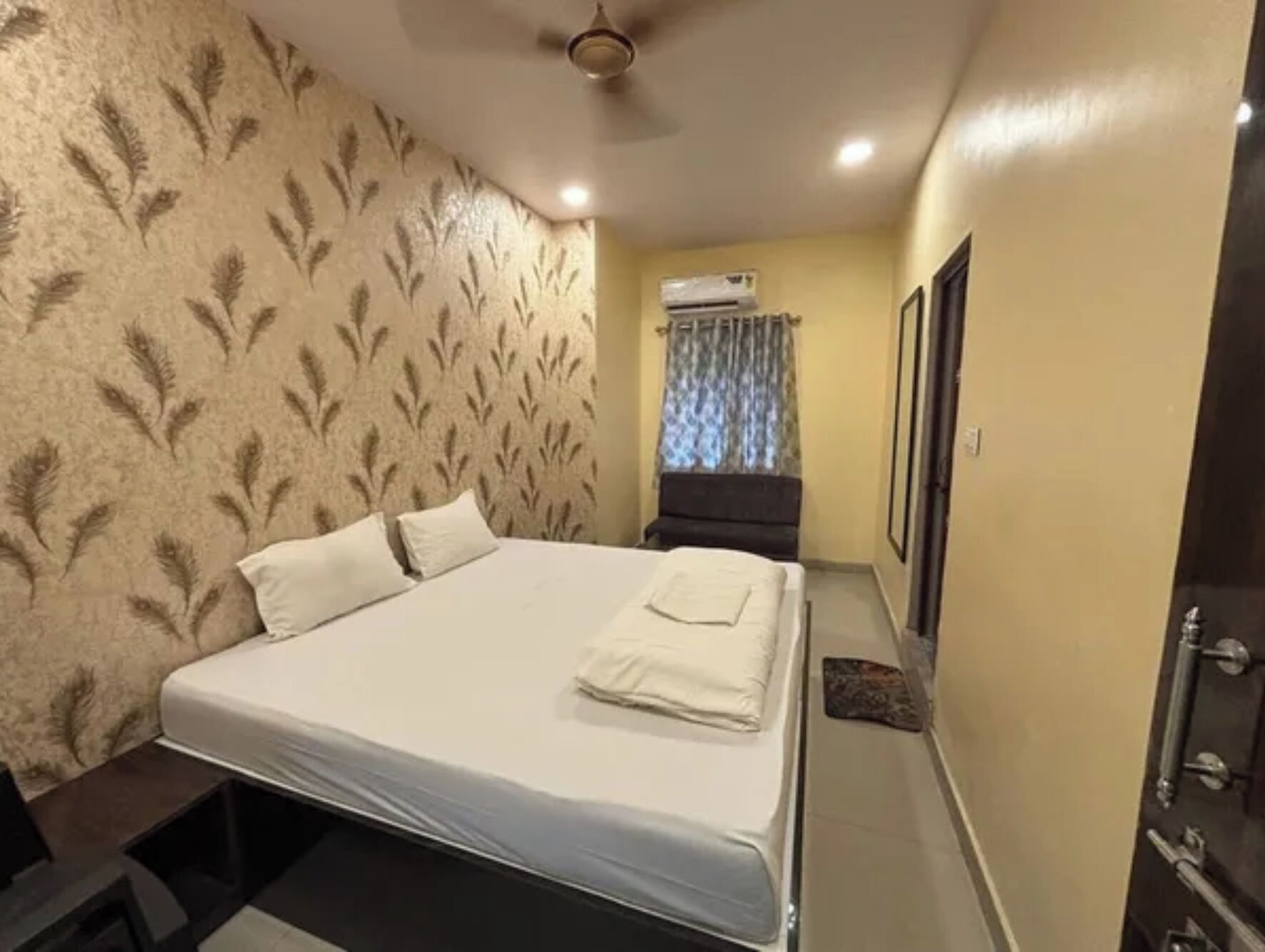 Habitación Premium | Sábanas de algodón egipcio, ropa de cama de alta calidad, caja fuerte
