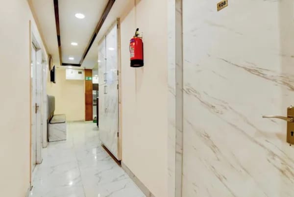 Fabhotel Bk International - Howrah