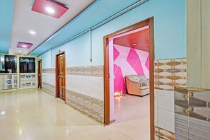 Lobby - Fabhotel B Square Valley (Visakhapatnam)