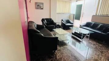 Kawasan tempat duduk lobi
