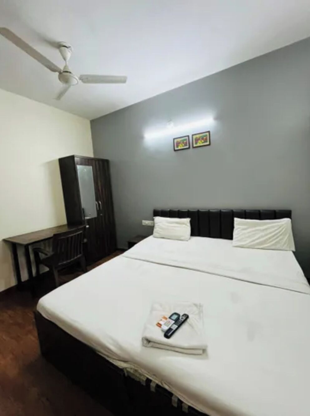 Premium Room | Egyptian cotton sheets, premium bedding, in-room safe, desk