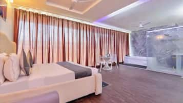 Premium Room | Egyptian cotton sheets, premium bedding, in-room safe, desk