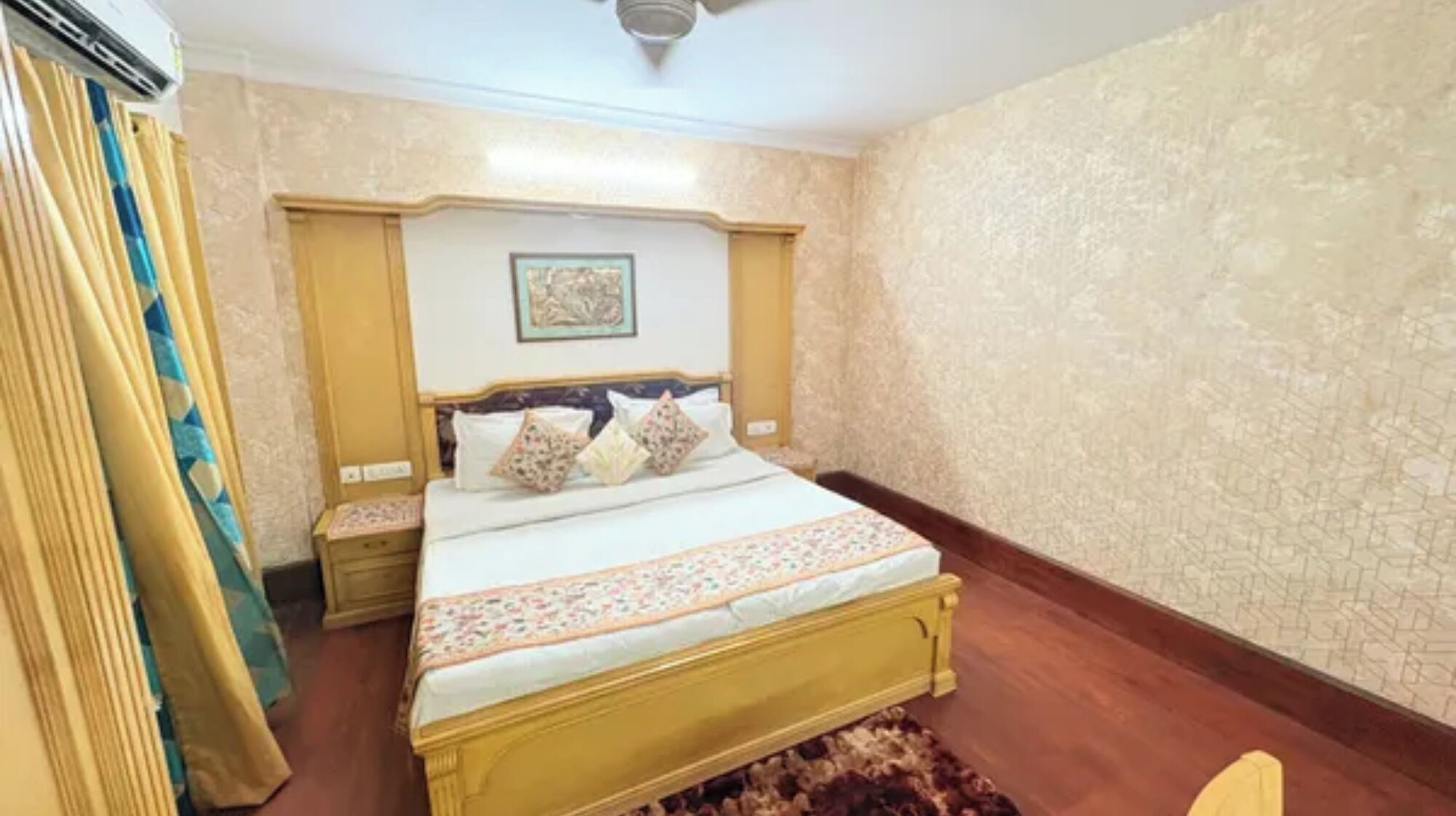 Habitación Deluxe | Sábanas de algodón egipcio, ropa de cama de alta calidad, caja fuerte