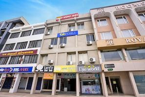 Fachada de la propiedad
