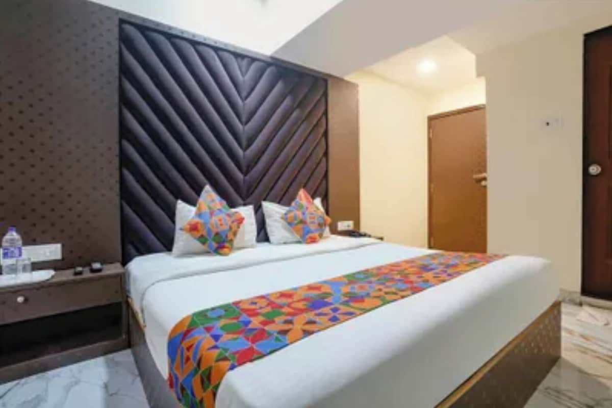 Deluxe kamer | Lakens van Egyptisch katoen, luxe beddengoed, een kluis op de kamer
