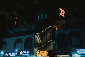 Front of property - Fabhotel K9 Regency (Zirakpur)