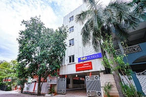 Front of property - Fabhotel Akshaya Bheemas Inn (Penumuluru)