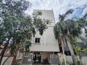 Exterior - Fabhotel Akshaya Bheemas Inn (Penumuluru)