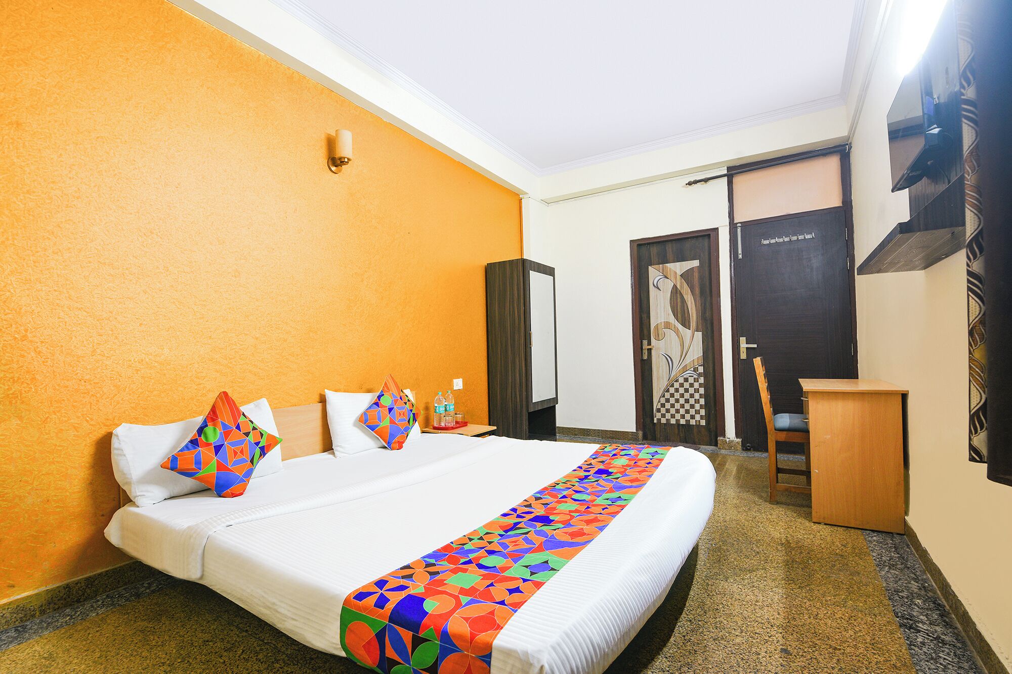 Premium Room | Egyptian cotton sheets, premium bedding, in-room safe, desk
