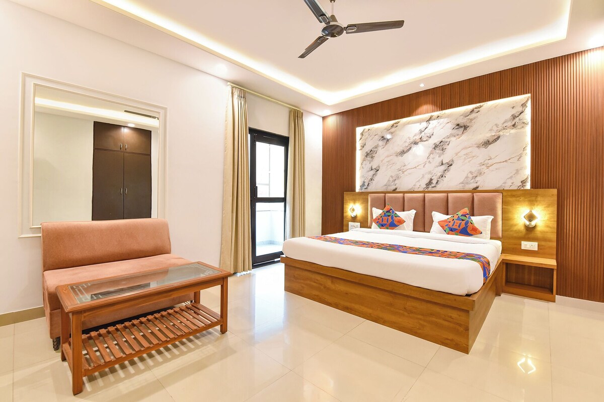 Premium kamer | Lakens van Egyptisch katoen, luxe beddengoed, een kluis op de kamer