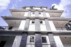 Front of property - Fabhotel X And Z (Calangute)